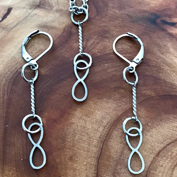 🆕 Infinity Necklace and Earrings Set Stainless Steel - Picture 2 of 6